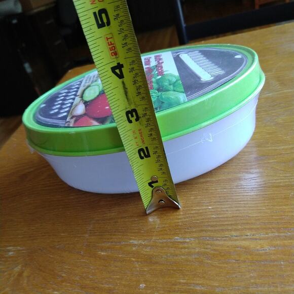 Multi-purpose Grater with Storage Container new unopened packaging - Picture 7 of 7